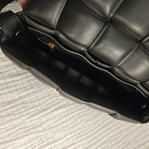 Bottega padded cassette retails 4900 - Picture 6 of 10